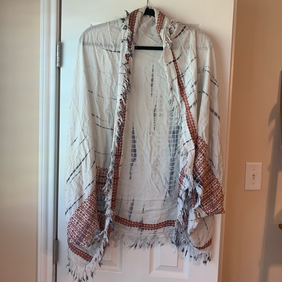 Kimono shawl wrap with fringe embroidered - Picture 2 of 4